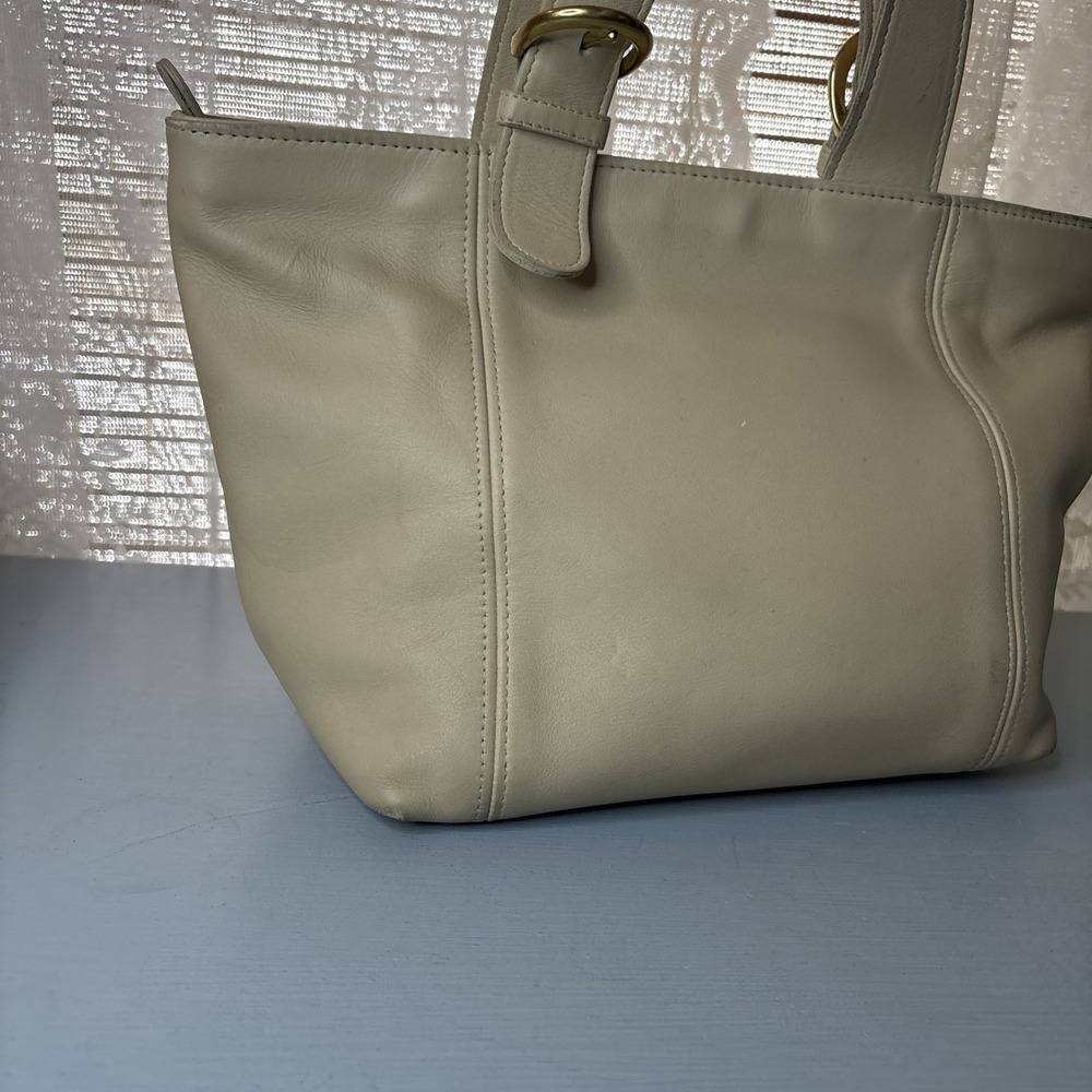 Vintage COACH Bone White Leather, Waverly Tote Bag, Zip, 4133 90s Dominican - Picture 3 of 16